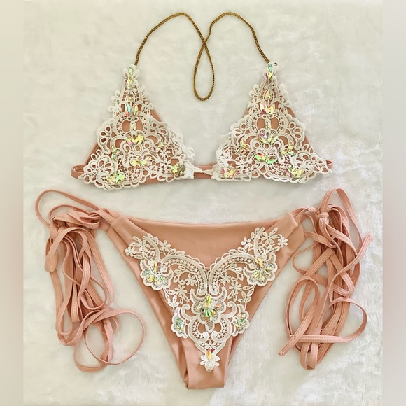 Jewel and Lace Bikini - Picture 1 of 2